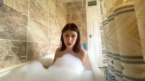 niarosemaryy online show from October 2025 01:12:01 PM