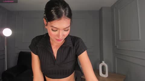 Snapshot of niasalvatore chatting on February 2025 07:41:02 PM Call me Nia online show from February 2025 07:41:02 PM