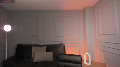 Snapshot of niasalvatore chatting on February 2025 02:06:01 AM Call me Nia online show from February 2025 02:06:01 AM