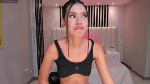 Snapshot of niasalvatore chatting on February 2025 01:52:02 AM Call me Nia online show from February 2025 01:52:02 AM