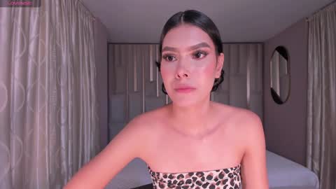 Snapshot of niasalvatore chatting on March 2025 02:03:01 AM Call me Nia online show from March 2025 02:03:01 AM