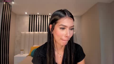 Snapshot of niasalvatore chatting on March 2025 07:14:01 PM Call me Nia online show from March 2025 07:14:01 PM