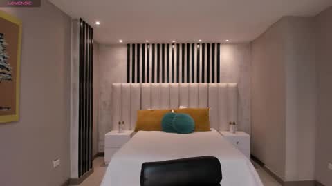 Snapshot of niasalvatore chatting on September 2025 04:52:02 PM Call me Nia online show from September 2025 04:52:02 PM