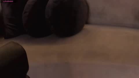 Snapshot of niasalvatore chatting on September 2025 06:33:01 PM Call me Nia online show from September 2025 06:33:01 PM