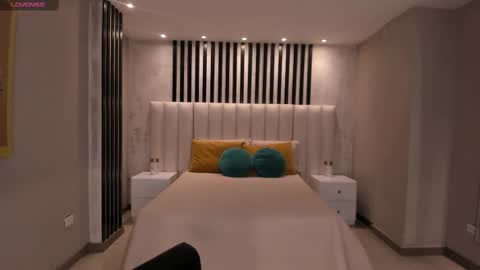 Snapshot of niasalvatore chatting on October 2025 06:06:01 PM Call me Nia online show from October 2025 06:06:01 PM