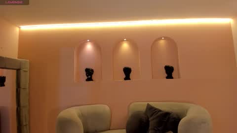 Snapshot of niasalvatore chatting on October 2025 06:03:02 PM Call me Nia online show from October 2025 06:03:02 PM