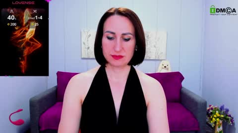 niasmithh online show from March 2025 01:39:01 PM