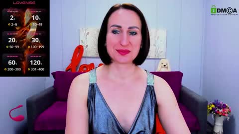 niasmithh online show from March 2025 01:18:01 PM