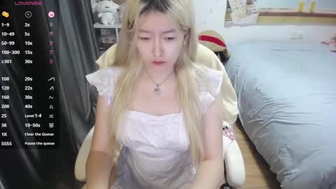 Belle online show from September 2025 07:41:01 AM