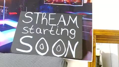 Snapshot of niceandsavvy chatting on April 2026 04:23:02 AM NICE AND SAVVY online show from April 2026 04:23:02 AM