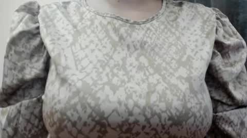 Sfora online show from October 2025 10:54:02 PM