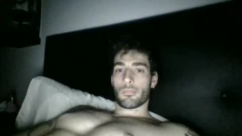 Snapshot of nicegguy9826 chatting on April 2026 07:31:01 AM nicegguy9826 online show from April 2026 07:31:01 AM