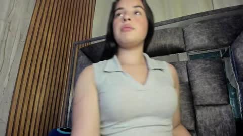 Luna online show from October 2025 12:32:02 AM