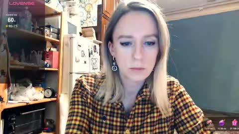 Kathrine online show from November 2025 06:59:02 PM