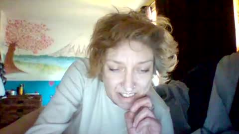 Snapshot of nici1977666 chatting on April 2026 06:25:01 PM nics online show from April 2026 06:25:01 PM