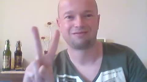 Snapshot of nick1990b chatting on March 2025 03:51:02 PM nick1990b online show from March 2025 03:51:02 PM