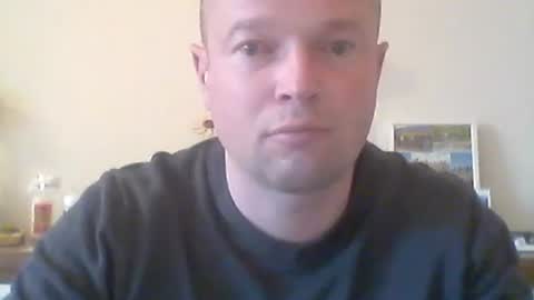 nick1990b online show from April 2026 05:02:02 PM