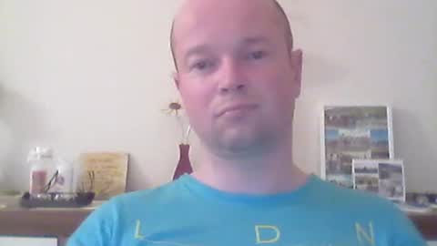 nick1990b online show from May 2026 06:05:02 PM