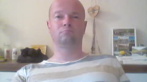 nick1990b online show from June 2026 06:05:02 PM