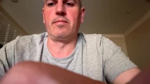 nick578320 online show from October 2025 12:33:01 PM