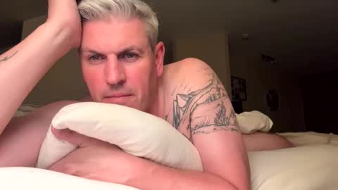 Snapshot of nick578320 chatting on March 2026 11:43:02 AM nick578320 online show from March 2026 11:43:02 AM