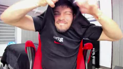 Nick Klaus online show from October 2025 11:25:02 PM