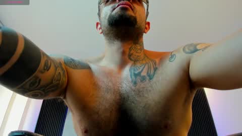 nick owen26 online show from April 2026 09:39:33 PM