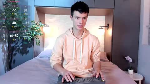 Snapshot of nick_torn chatting on September 2025 03:44:01 AM Nick online show from September 2025 03:44:01 AM