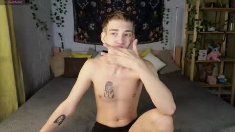 Snapshot of nick_win chatting on November 2025 05:33:02 PM Nick online show from November 2025 05:33:02 PM
