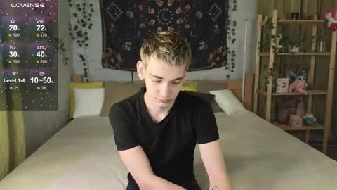 Snapshot of nick_win chatting on November 2025 04:36:01 PM Nick online show from November 2025 04:36:01 PM