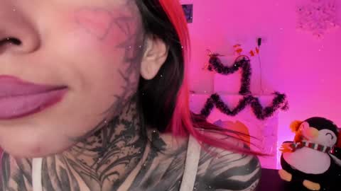 Snapshot of nicki_1 chatting on December 2024 05:31:02 AM   Help me reach 100 thumbs up online show from December 2024 05:31:02 AM