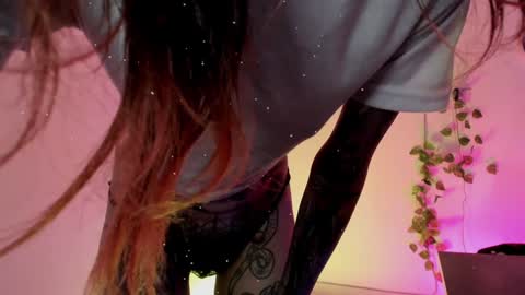 Snapshot of nicki_1 chatting on January 2025 09:54:01 PM   Help me reach 100 thumbs up online show from January 2025 09:54:01 PM