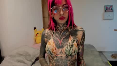 Snapshot of nicki_1 chatting on March 2025 02:52:01 AM   Help me reach 100 thumbs up online show from March 2025 02:52:01 AM