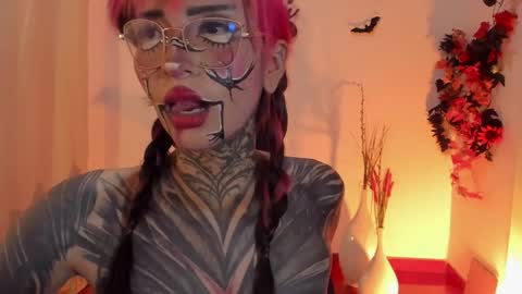 Snapshot of nicki_1 chatting on October 2025 06:56:01 AM   Help me reach 100 thumbs up online show from October 2025 06:56:01 AM