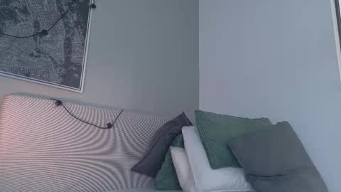 Snapshot of nickifox__ chatting on November 2025 07:58:01 PM NICKI FOX online show from November 2025 07:58:01 PM