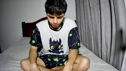 Snapshot of nickiki666 chatting on April 2026 12:21:01 PM nicki online show from April 2026 12:21:01 PM