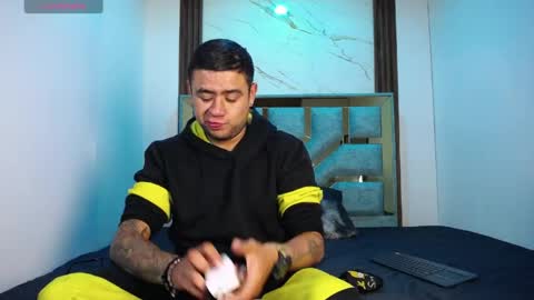 nickk_jonson online show from May 2026 01:10:02 PM
