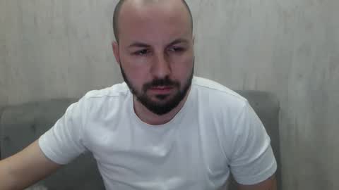 Snapshot of nickolas22 chatting on March 2026 11:33:01 PM Julian online show from March 2026 11:33:01 PM