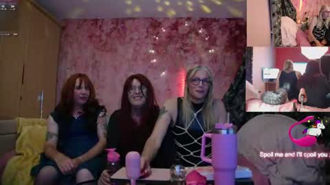 Snapshot of nicktu52 chatting on June 2026 12:32:02 AM nicktuuk online show from June 2026 12:32:02 AM