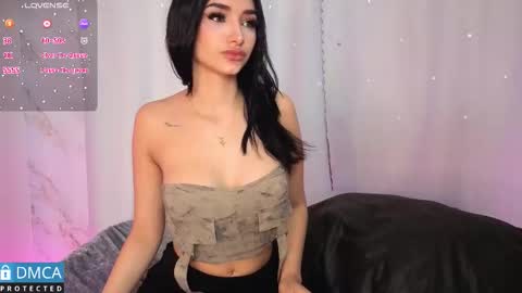 Snapshot of nicky_1824 chatting on November 2025 07:04:02 PM NICKY online show from November 2025 07:04:02 PM