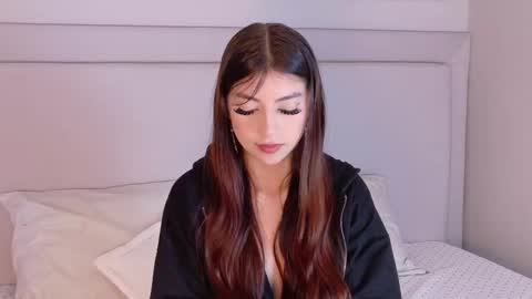 Snapshot of nicky_belmonth chatting on February 2025 11:58:01 AM nicky_belmonth online show from February 2025 11:58:01 AM