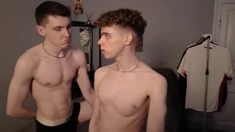 Nicki  Danny online show from November 2025 02:39:02 PM