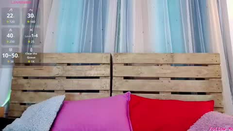 nicky_oli online show from October 2025 03:01:02 PM