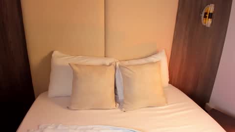 Nicky  online show from February 2026 02:37:01 AM