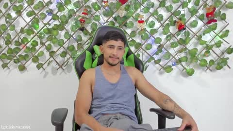 nicky online show from December 2024 11:14:01 PM