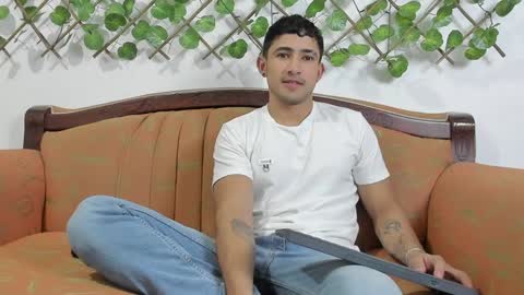 nicky online show from December 2024 07:40:02 PM