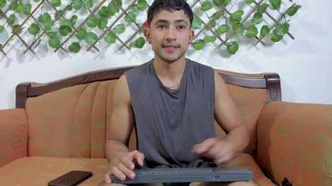 nicky online show from December 2024 09:26:02 PM