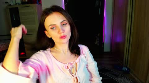 Nicky Weekends online show from February 2025 03:20:01 PM