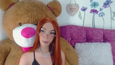 Snapshot of nickynoa chatting on February 2025 09:03:02 PM Nicky online show from February 2025 09:03:02 PM