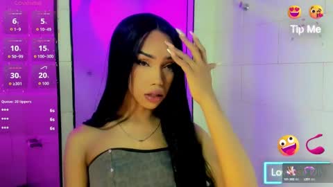 Snapshot of nickynoa chatting on September 2025 02:44:02 AM Nicky online show from September 2025 02:44:02 AM